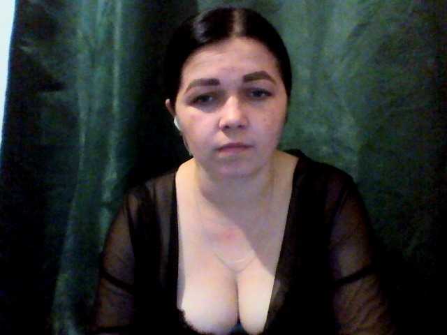 Anna332245 live cam on BongaCams
