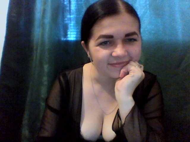 Anna332245, live now on BongaCams