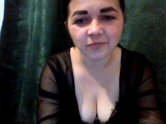 Anna332245 live cam on BongaCams