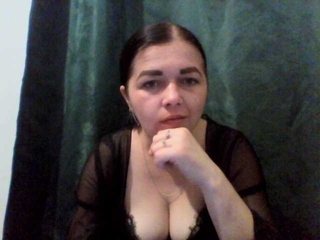 Anna332245 live cam on BongaCams