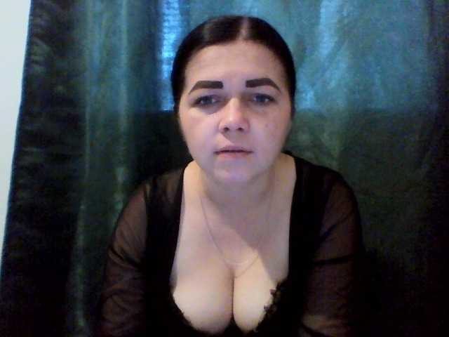 Anna332245 live cam on BongaCams