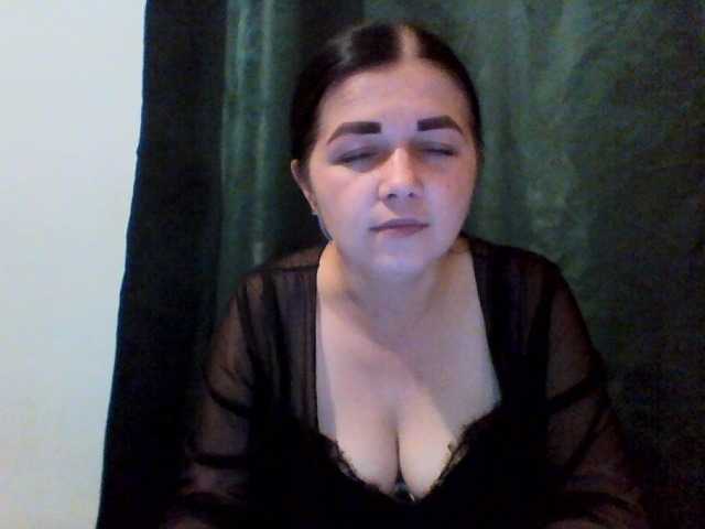 Anna332245 live cam on BongaCams