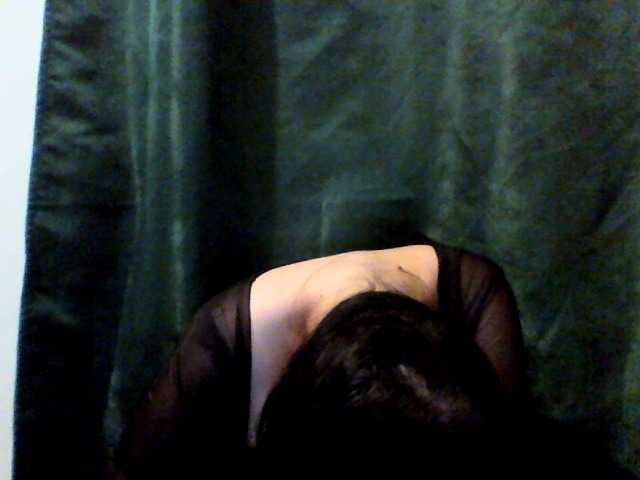 Anna332245 live cam on BongaCams