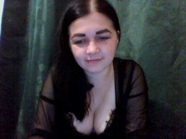 Anna332245 live cam on BongaCams