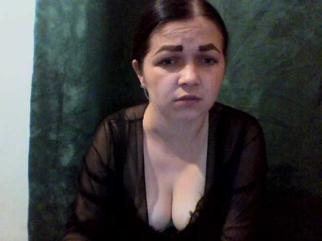 Anna332245 live cam on BongaCams