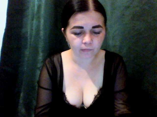 Anna332245 live cam on BongaCams