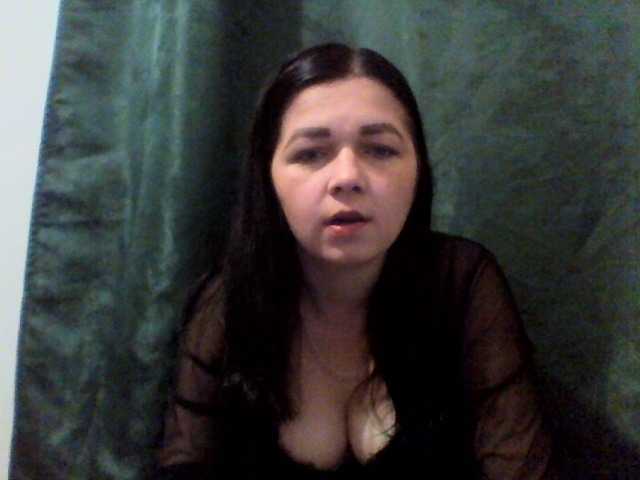 Anna332245, en directo ahora en BongaCams