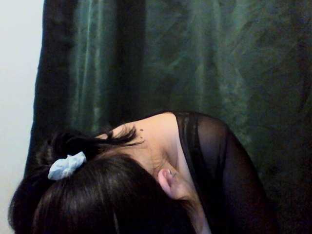 Anna332245 live cam on BongaCams