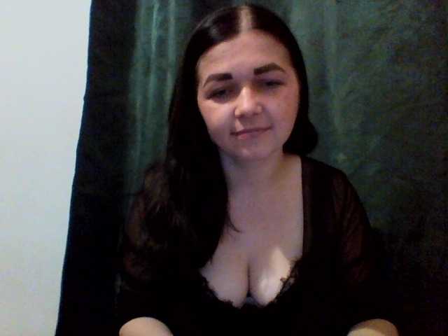 Anna332245 — live female cam