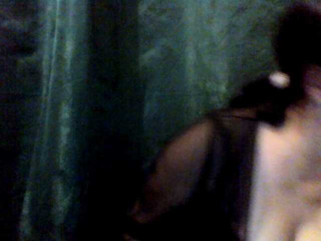 Anna332245, live now on BongaCams