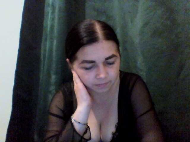 Anna332245 live cam on BongaCams