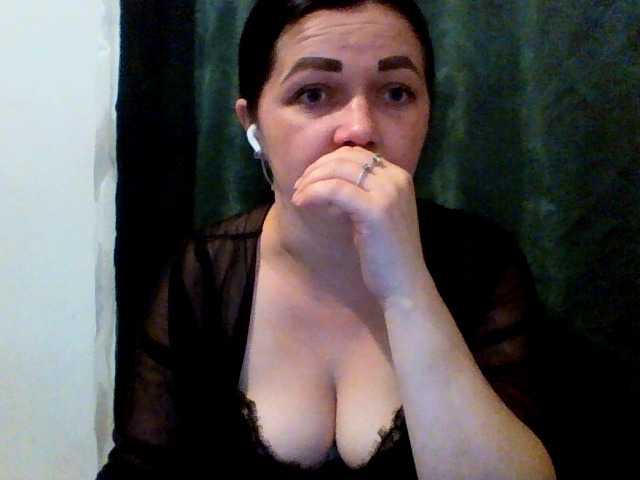 Anna332245 live cam on BongaCams
