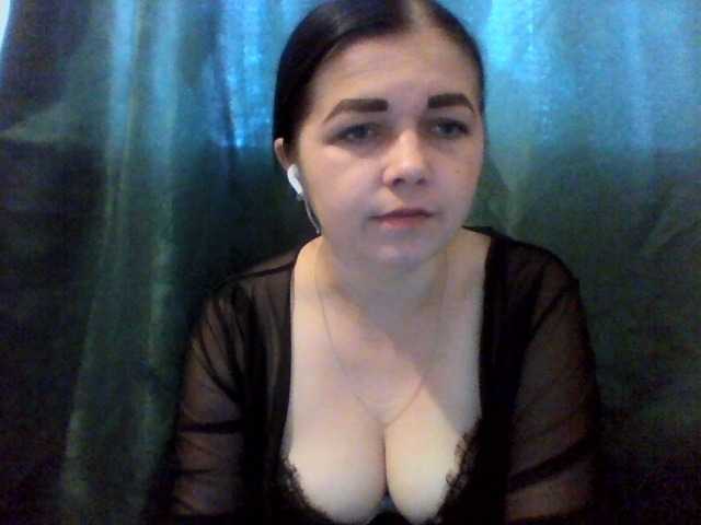 Anna332245, live now on BongaCams