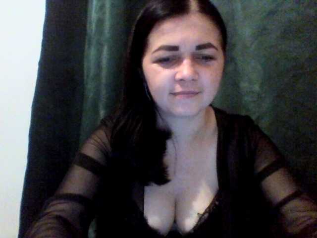 Anna332245 live cam on BongaCams