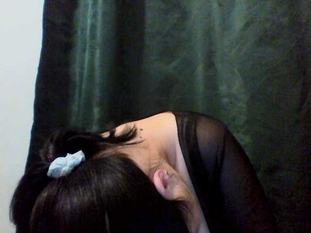 Anna332245 live cam on BongaCams