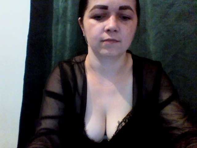 Anna332245 live cam on BongaCams