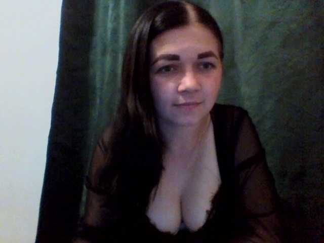 Anna332245 live cam on BongaCams