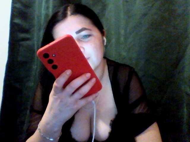 Anna332245 live cam on BongaCams