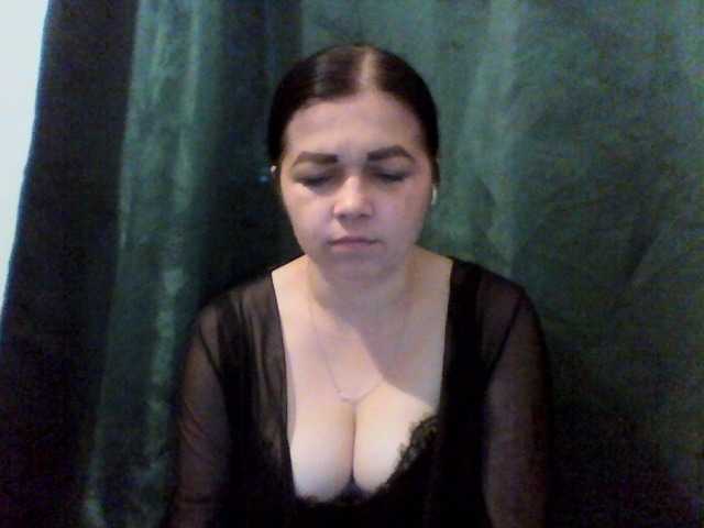 Anna332245, live now on BongaCams