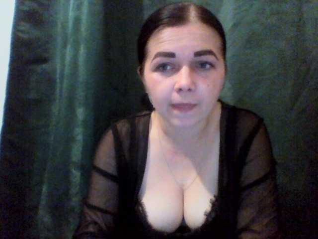 Anna332245 live cam on BongaCams