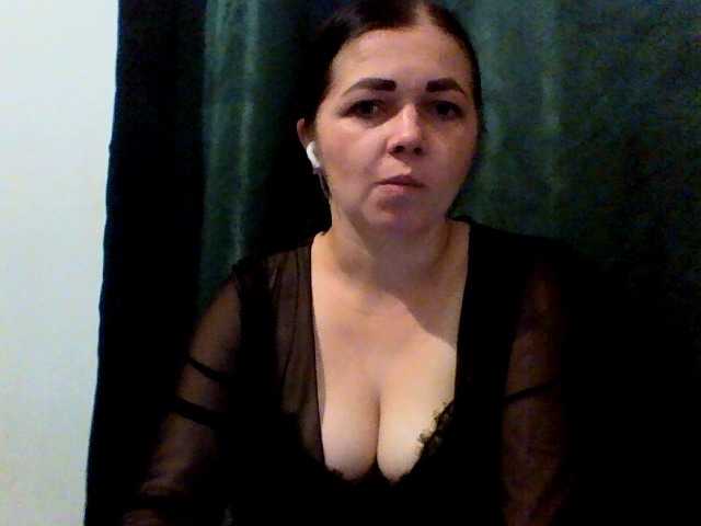 Anna332245 live cam on BongaCams