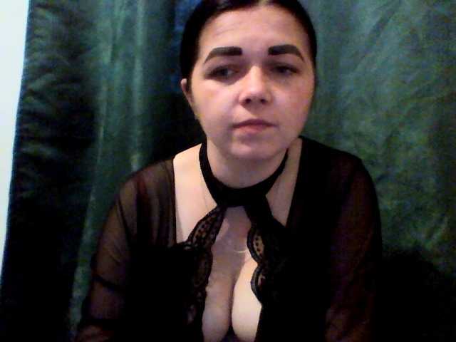 Anna332245 live cam on BongaCams