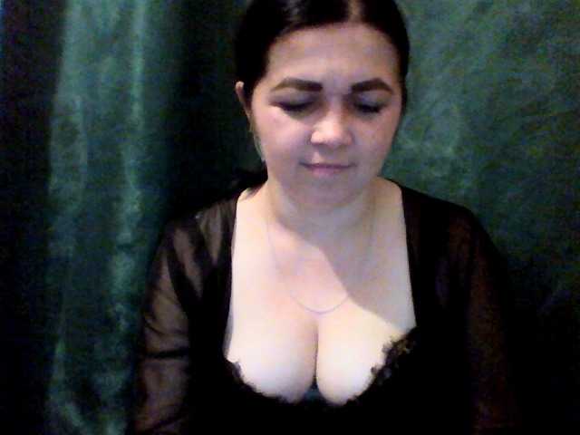 Anna332245, en directo ahora en BongaCams