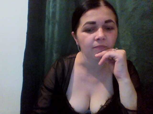 Anna332245 live cam on BongaCams