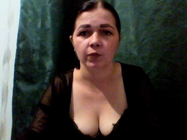 Anna332245 live cam on BongaCams