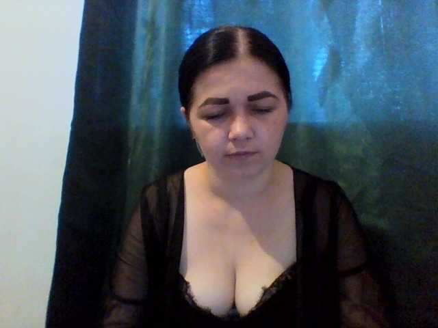 Anna332245 live cam on BongaCams