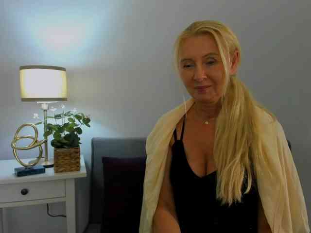 naked chat room ClareSensual