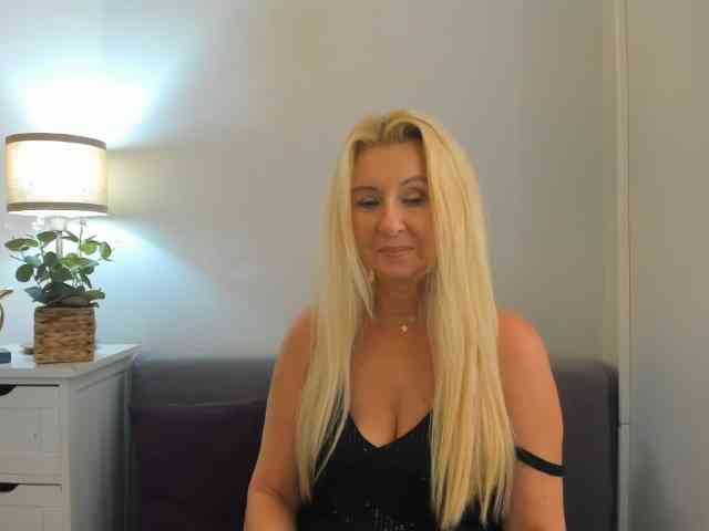 ClareSensual webcam
