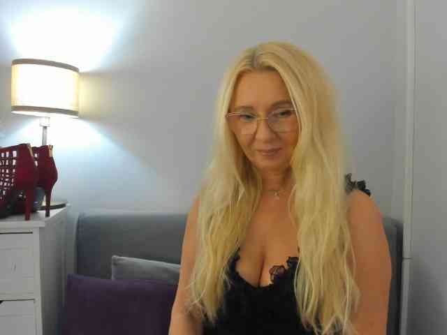 claresensual's live room