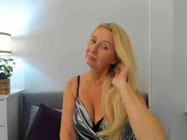 ClareSensual webcam