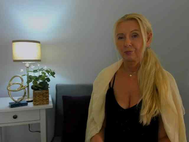 naked chat room ClareSensual