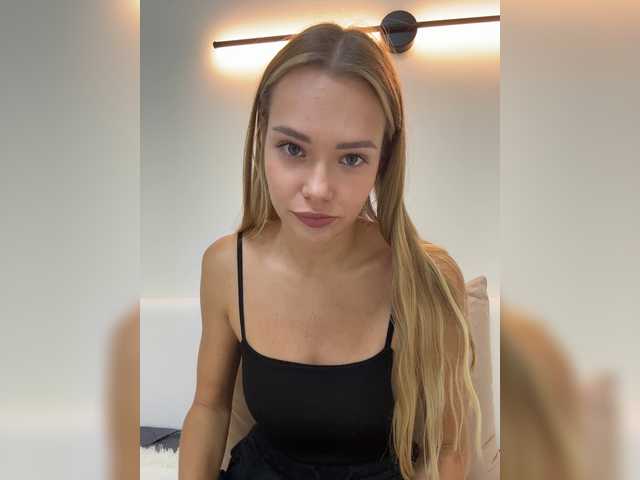 CrystalFairy live cam on BongaCams