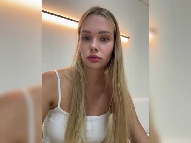 CrystalFairy live cam on BongaCams