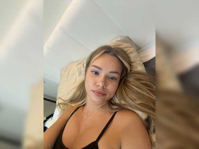 CrystalFairy live cam on BongaCams