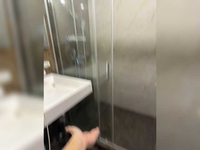 CrystalFairy live cam preview