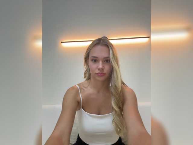 CrystalFairy live cam on BongaCams