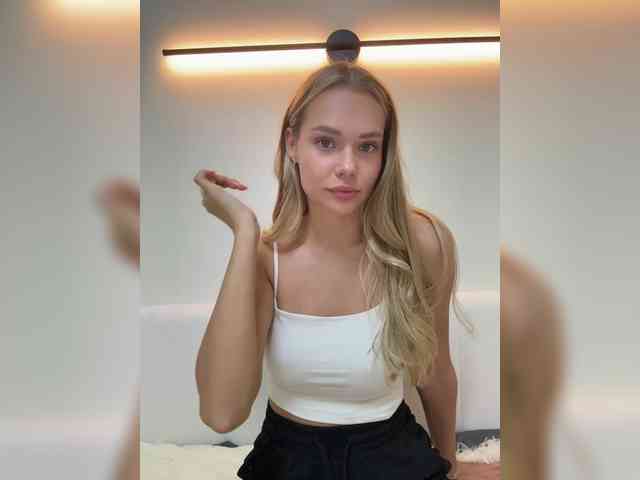 CrystalFairy webcam