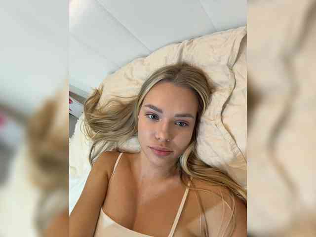 CrystalFairy webcam