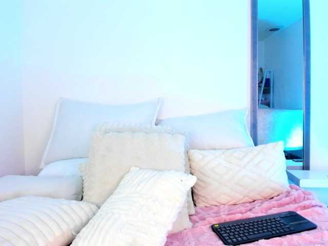 LexyLovee live cam on BongaCams