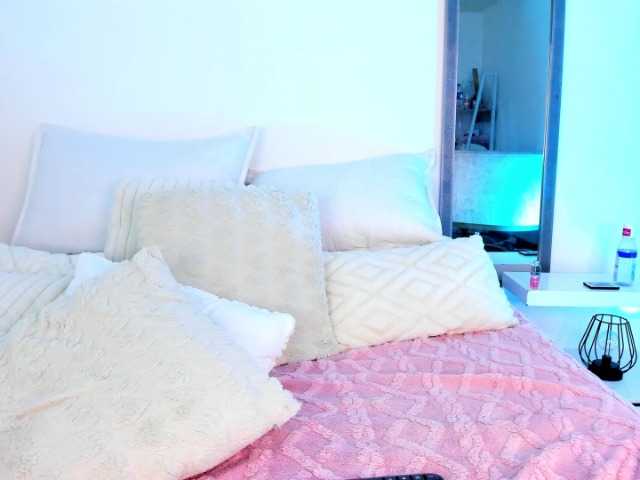 LexyLovee live cam on BongaCams