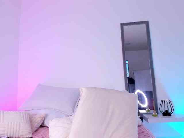 LexyLovee webcam