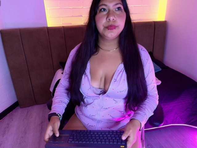 ZaffiraNova live cam on BongaCams