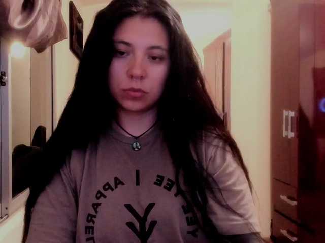 GoddessValkyrie — live female cam