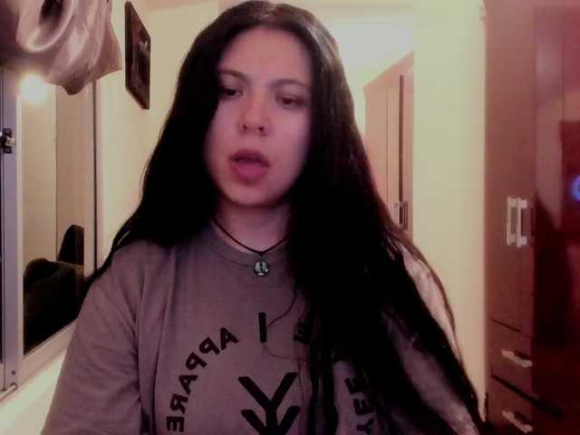GoddessValkyrie — live female cam