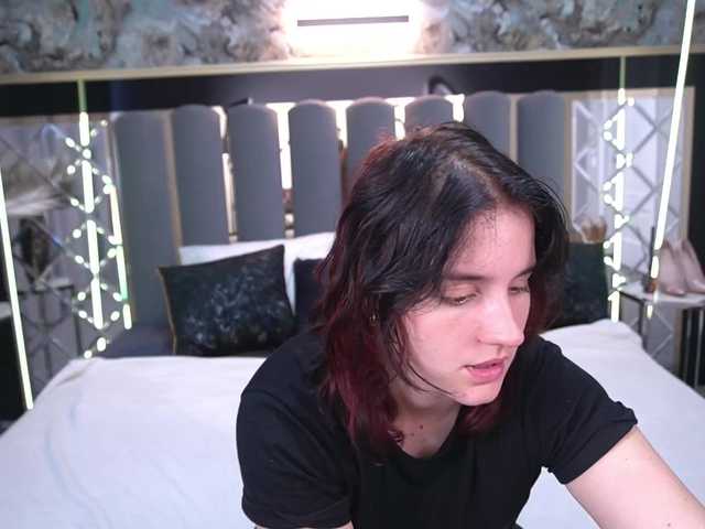 ZlataSky live cam on BongaCams