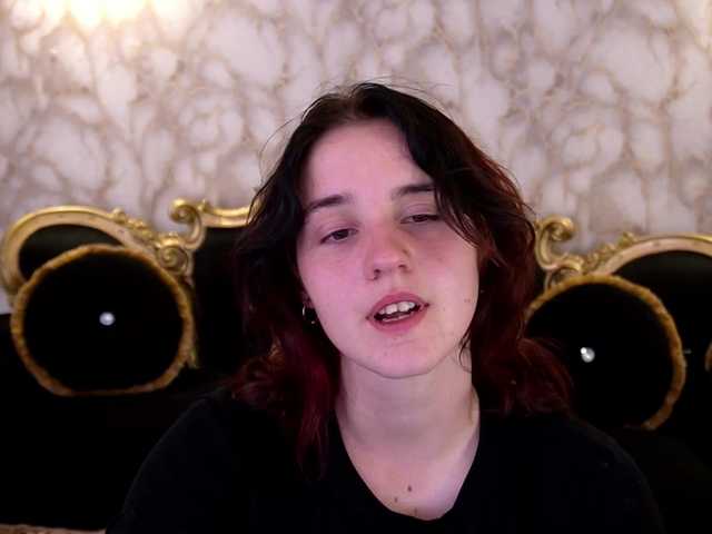 ZlataSky live cam on BongaCams